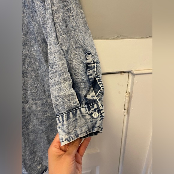 Acid Wash Chambray Shirt Dress - Picture 6 of 10